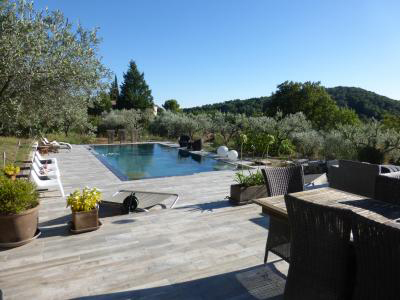 Carreleur piscine et terrasse à Éguilles et Aix-en-Provence